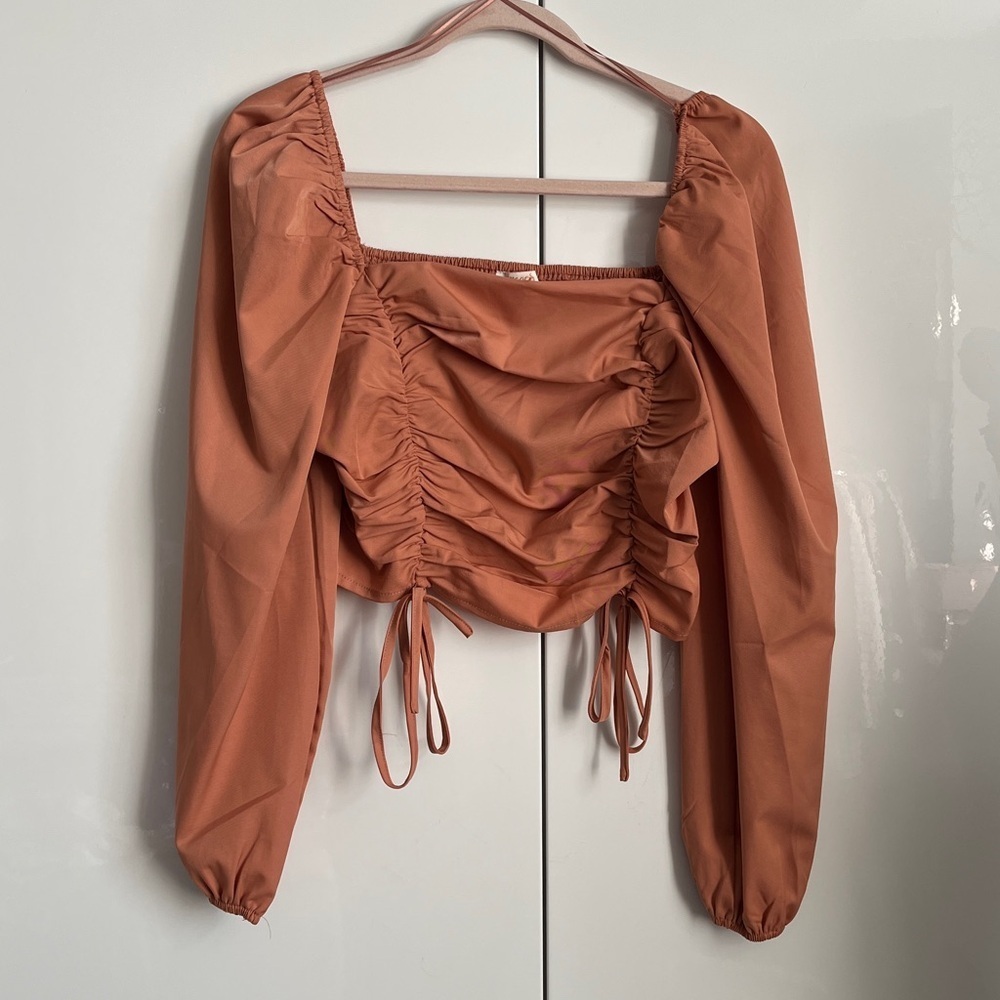 PEACH NWOT Balloon Sleeve Apricot Color Blouse Cropped, Size L
